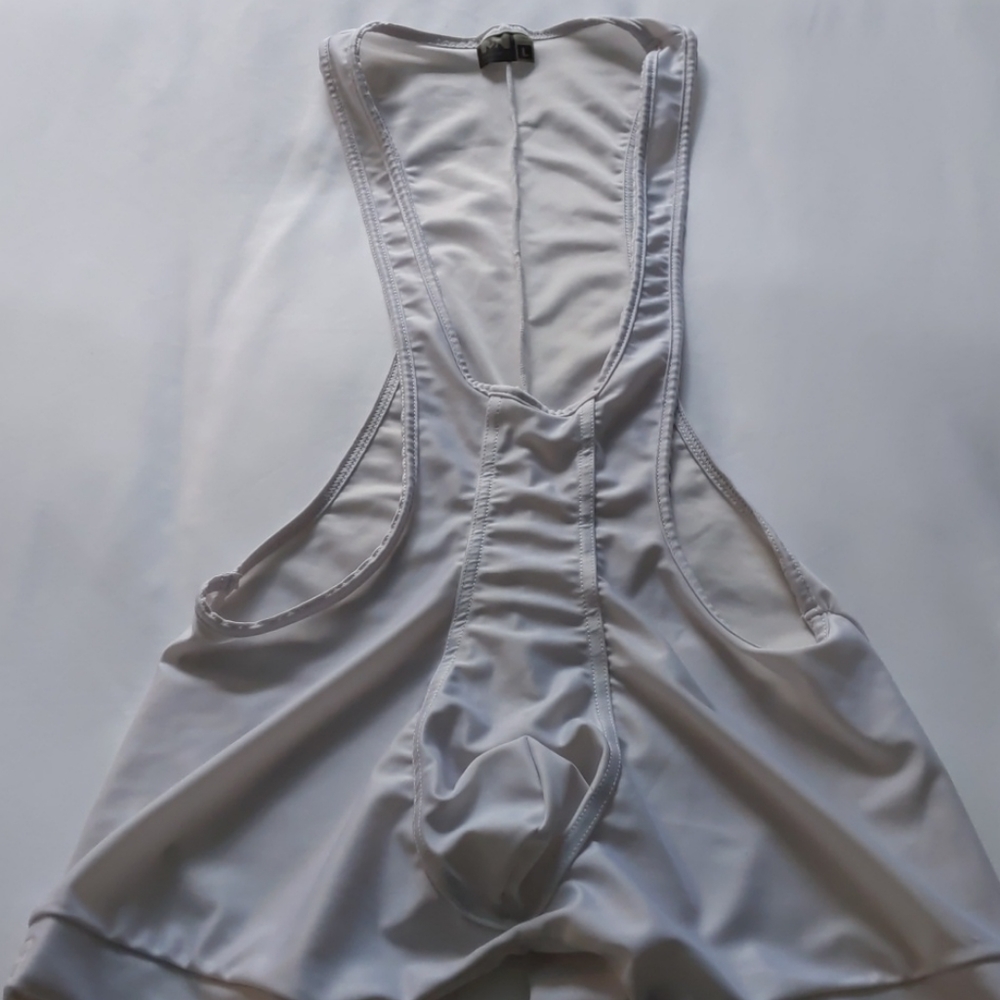 N2N White Singlet